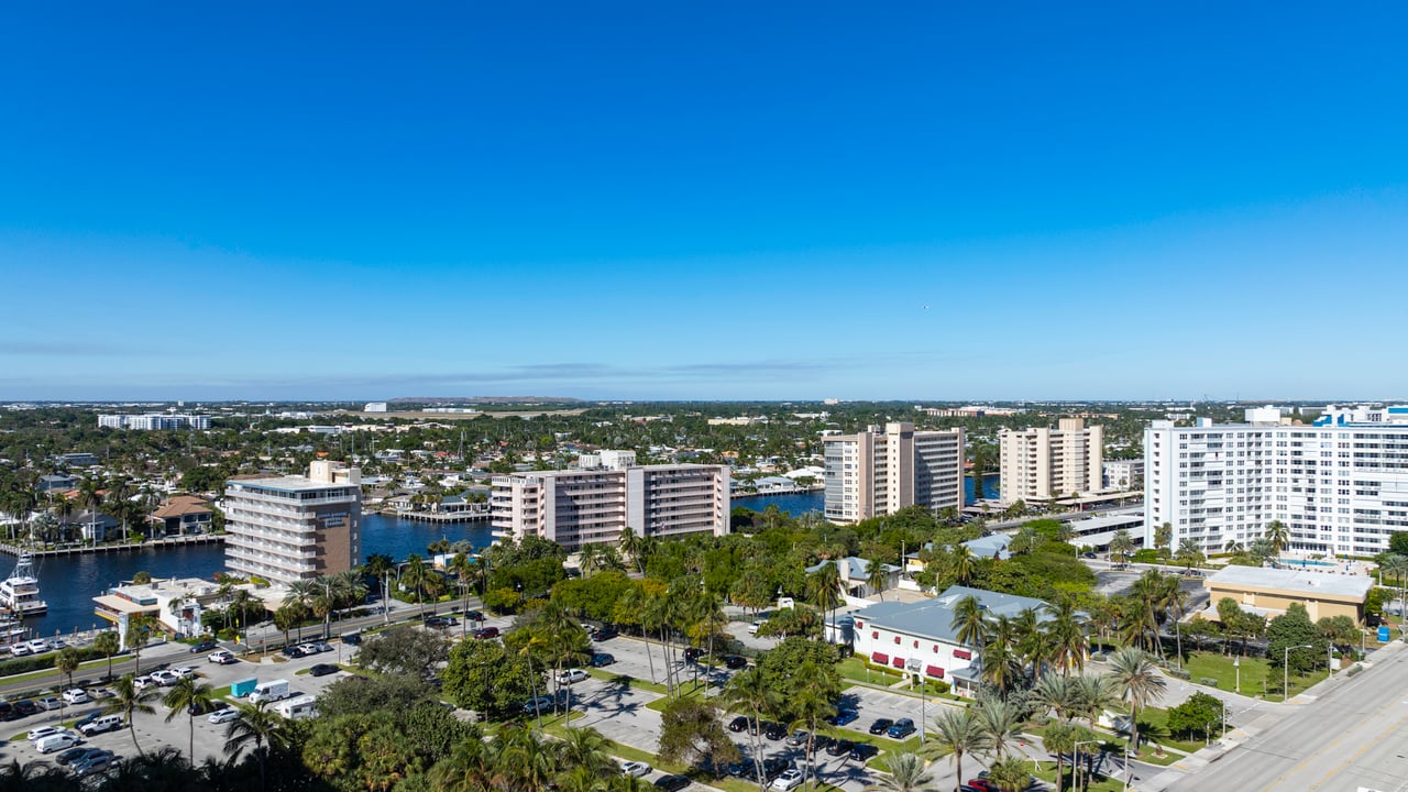 W Pompano Beach Hotel & Residences