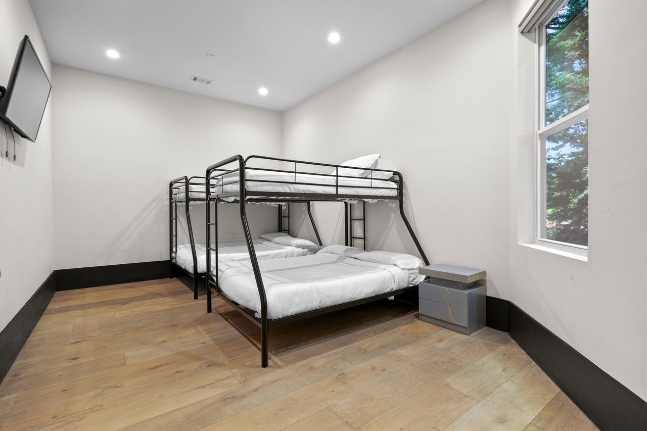 The Greenglade Modern