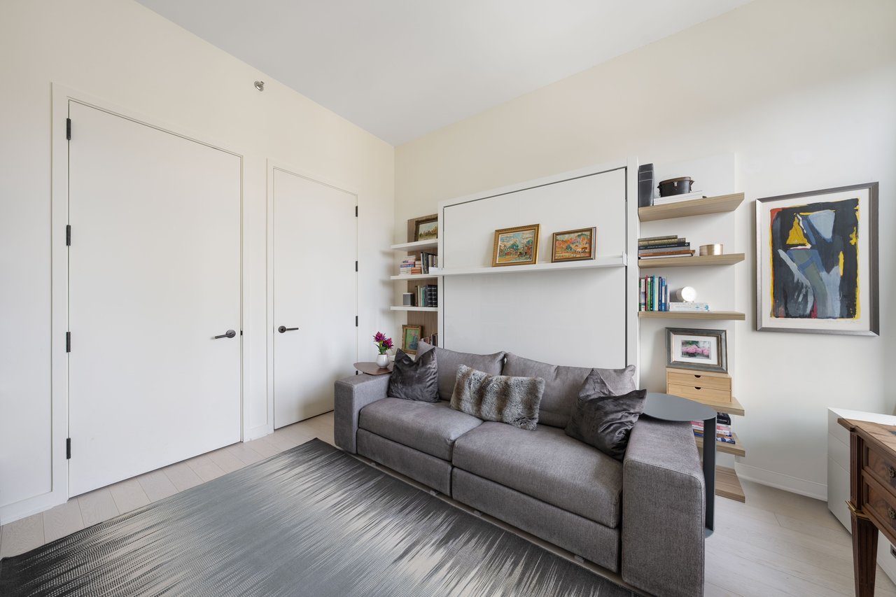 959 First Ave, Unit 17C