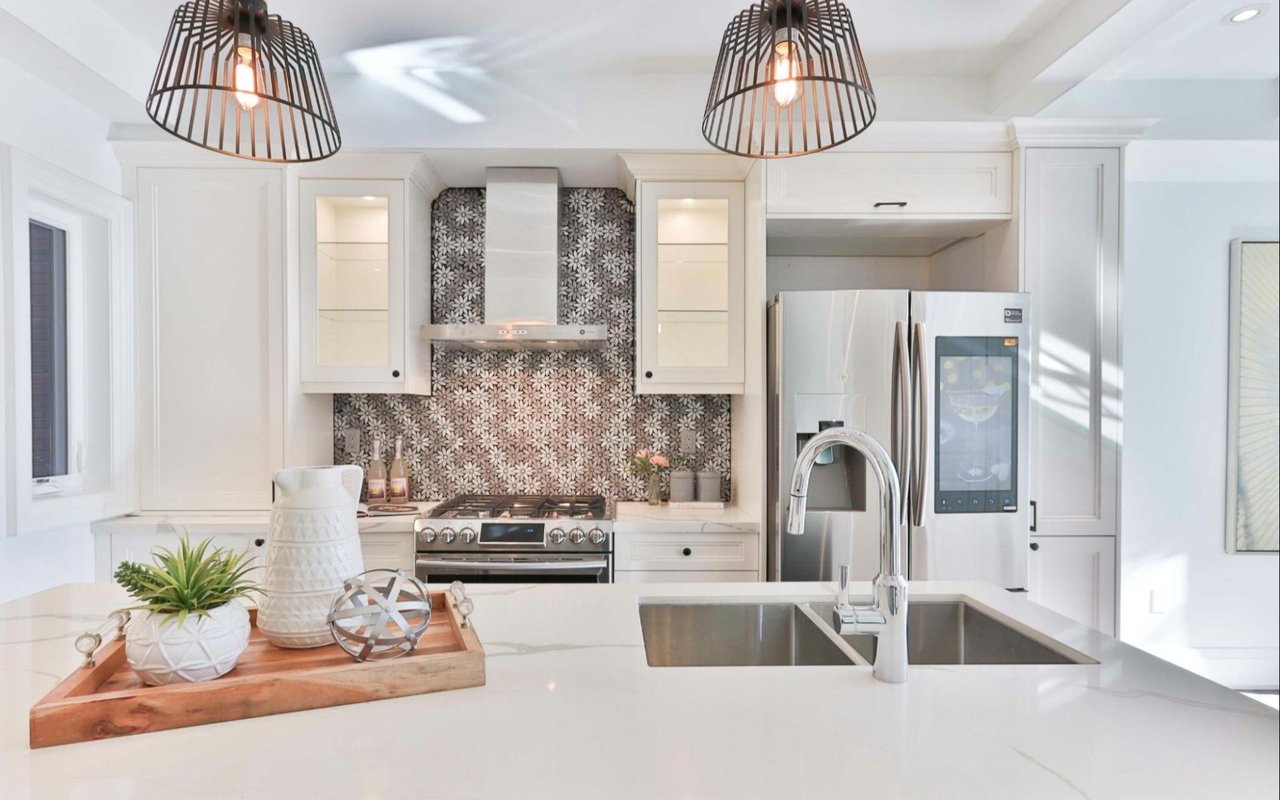 From Clutter to Chic: How to Stage Your Hoboken Home for a Standout Tour