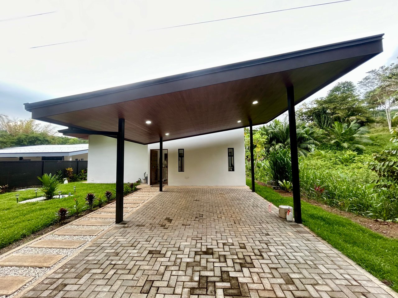 Casa Jardines – 3 Bedrooms, 2 Bathrooms, Brand-New with Pool