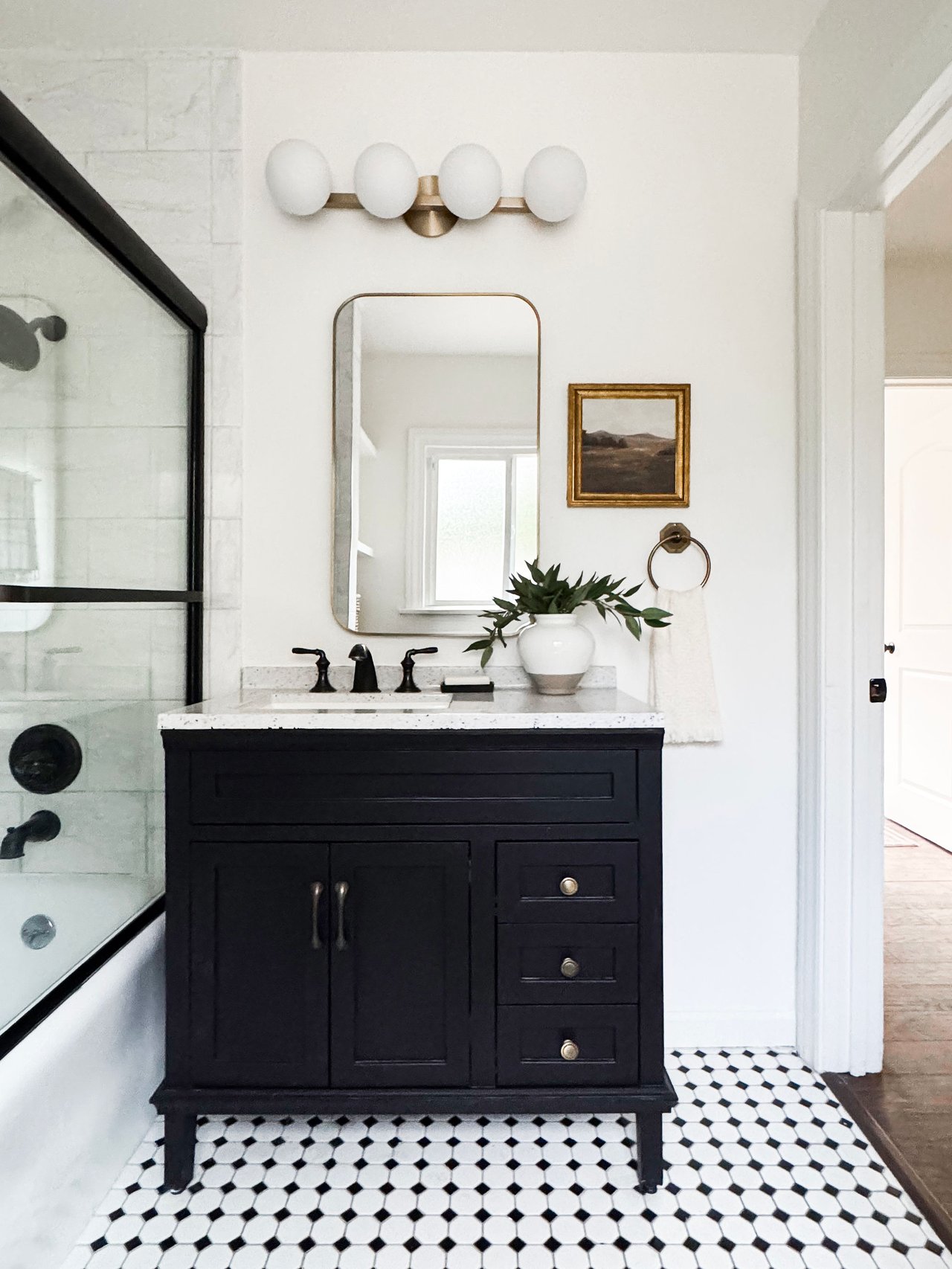 5044 Pickford in Mid City