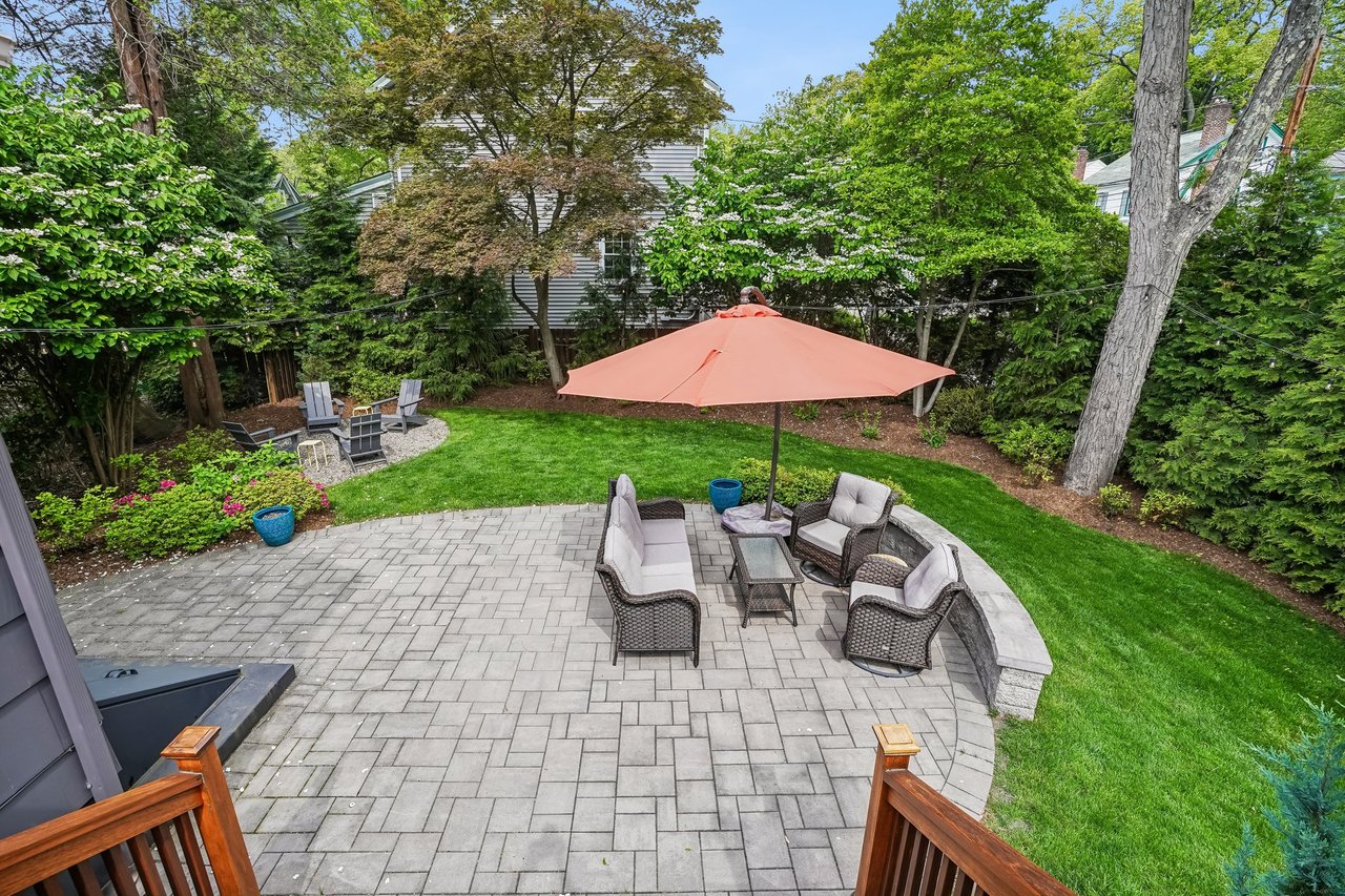 11 Kendal Avenue