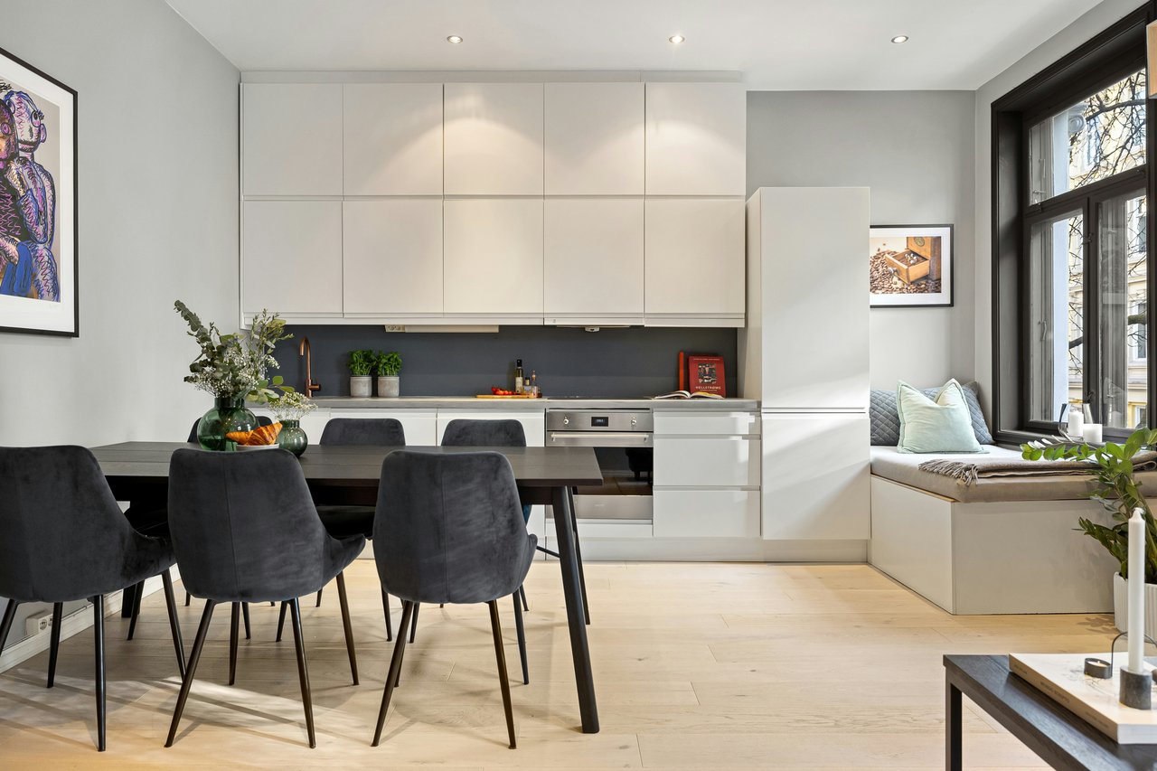 contact-form-background