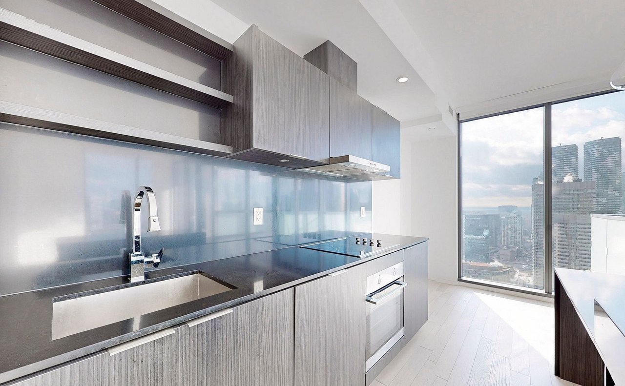 16 Bonnycastle Street Unit: 4202 