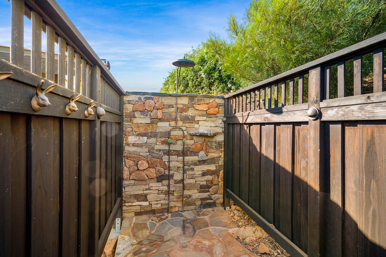 41005 Valle Vista