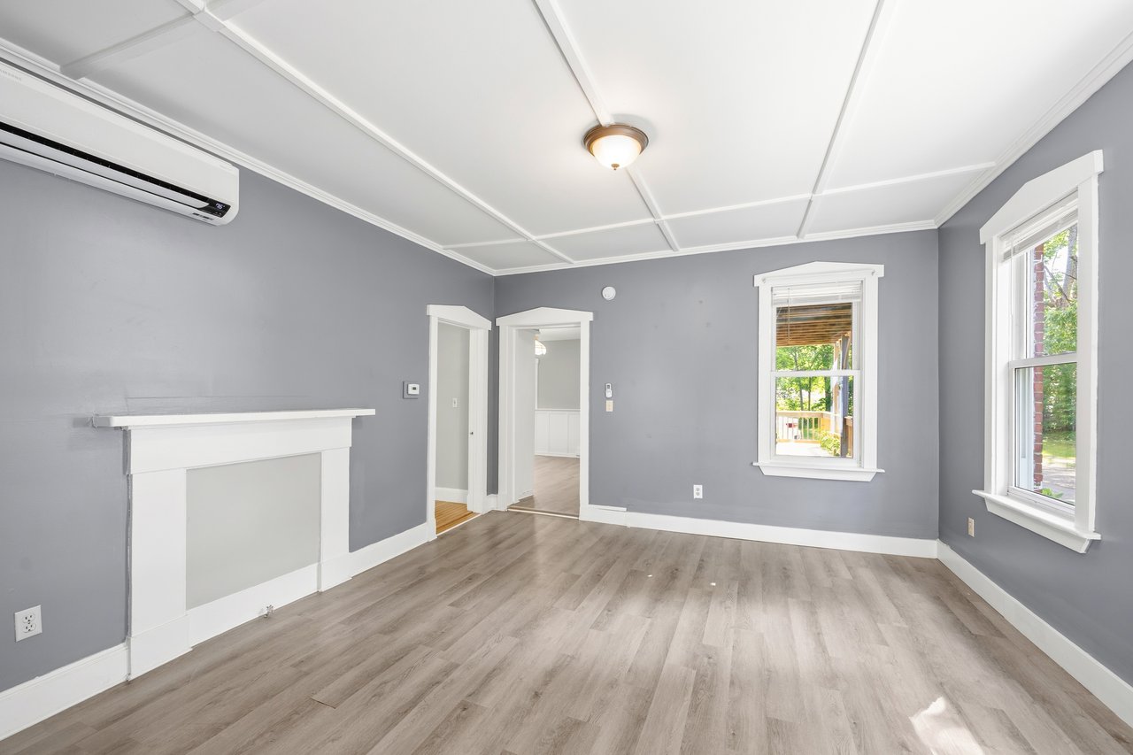 987 Main St, Vassalboro