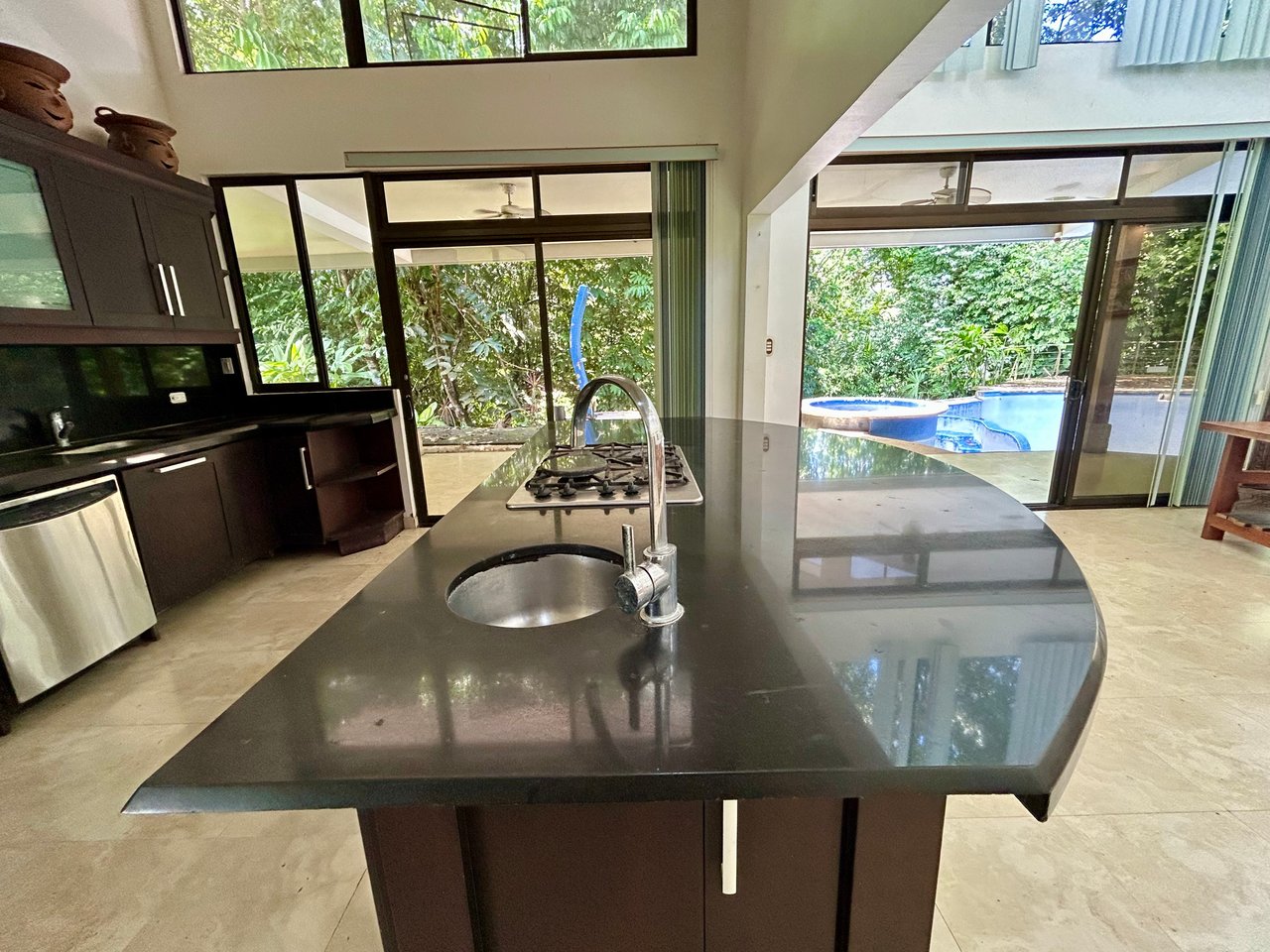 Fixer-Upper Home with an studio Office in Palmar Norte on a 4-Hectare Property