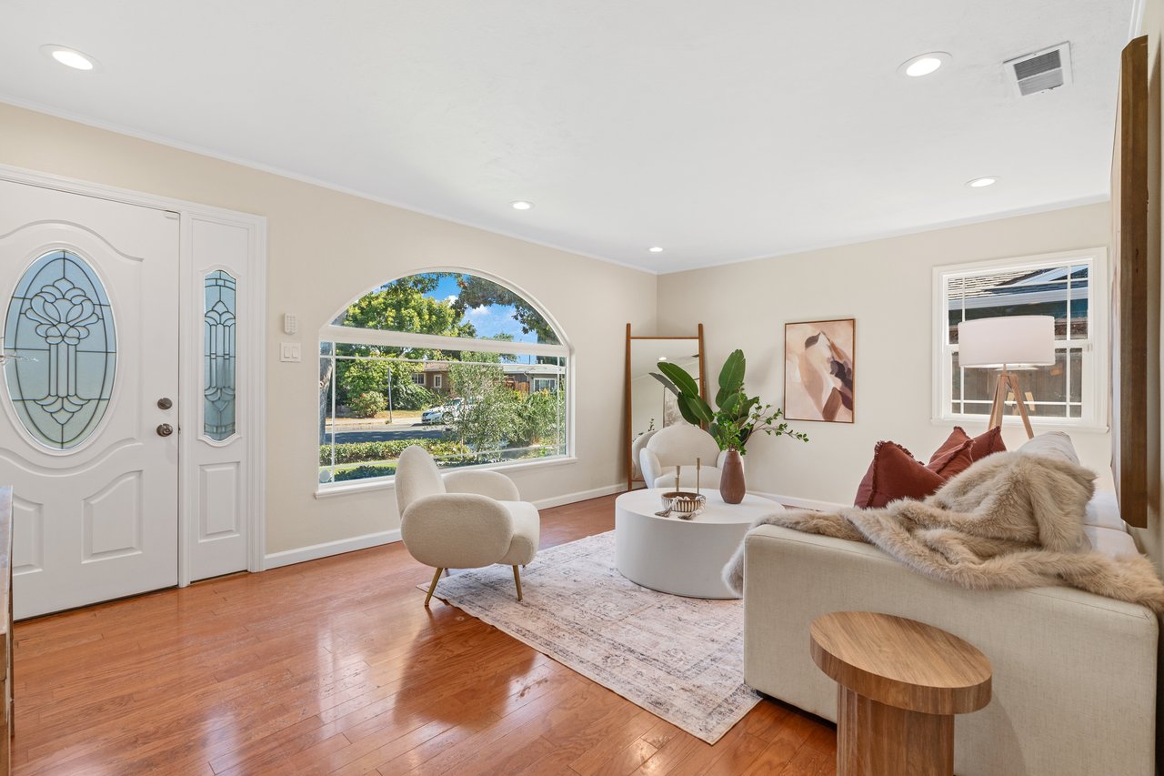 2546 Amethyst Drive
