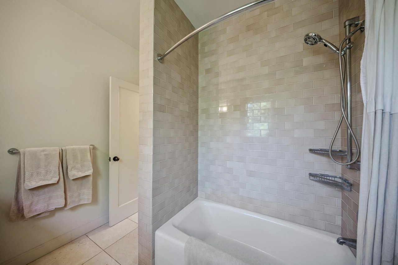 10 Maoli Drive, San Rafael