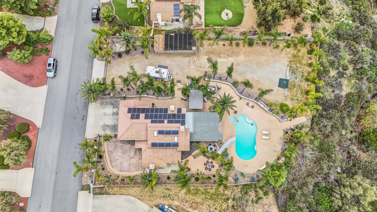 2669 Victoria Circle