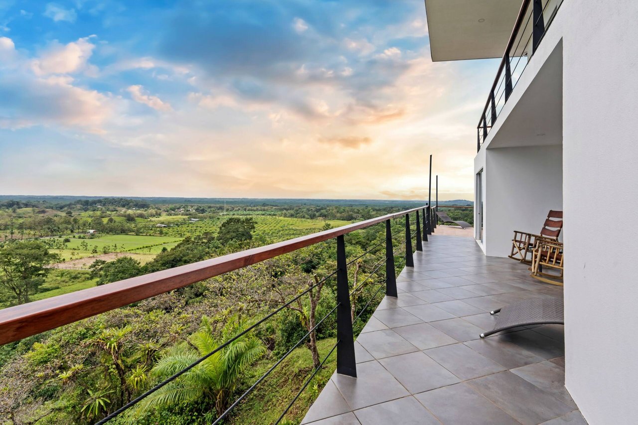 Exceptionally Private Home with Panoramic Ocean, Mountain & Sunset Views - Casa Sol