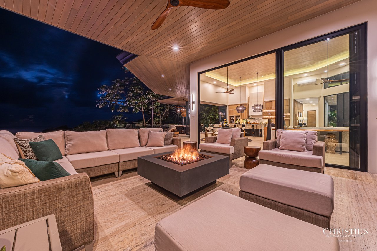 Luxury Estate in Escaleras- incredible ocean views 5.5 Acres