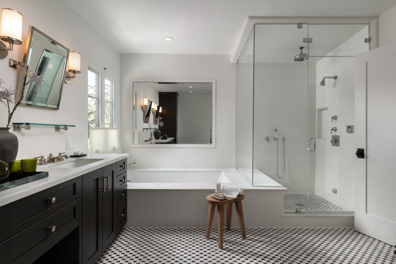 560 16th St, Santa Monica