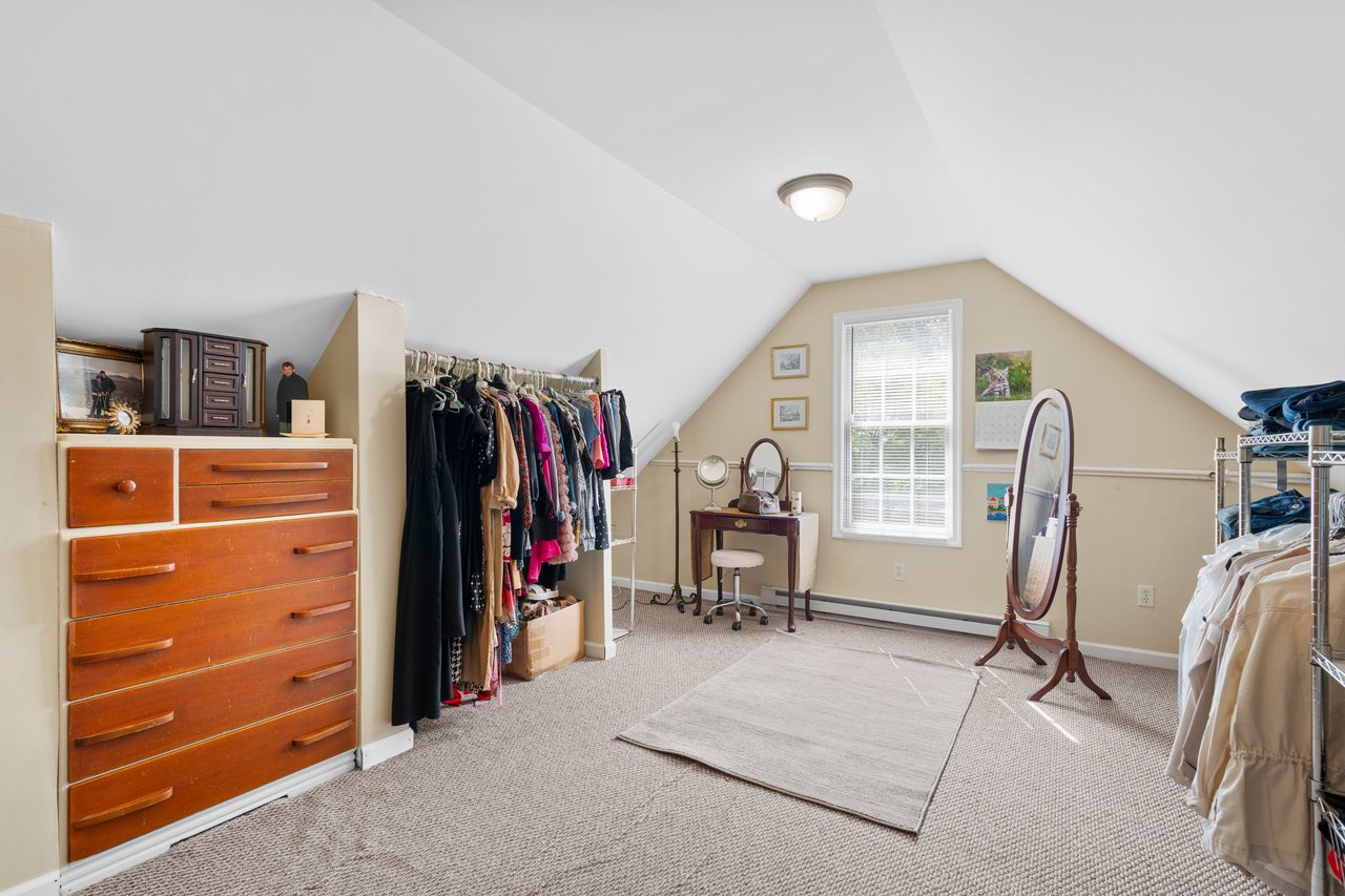 1597 Woodfield Drive