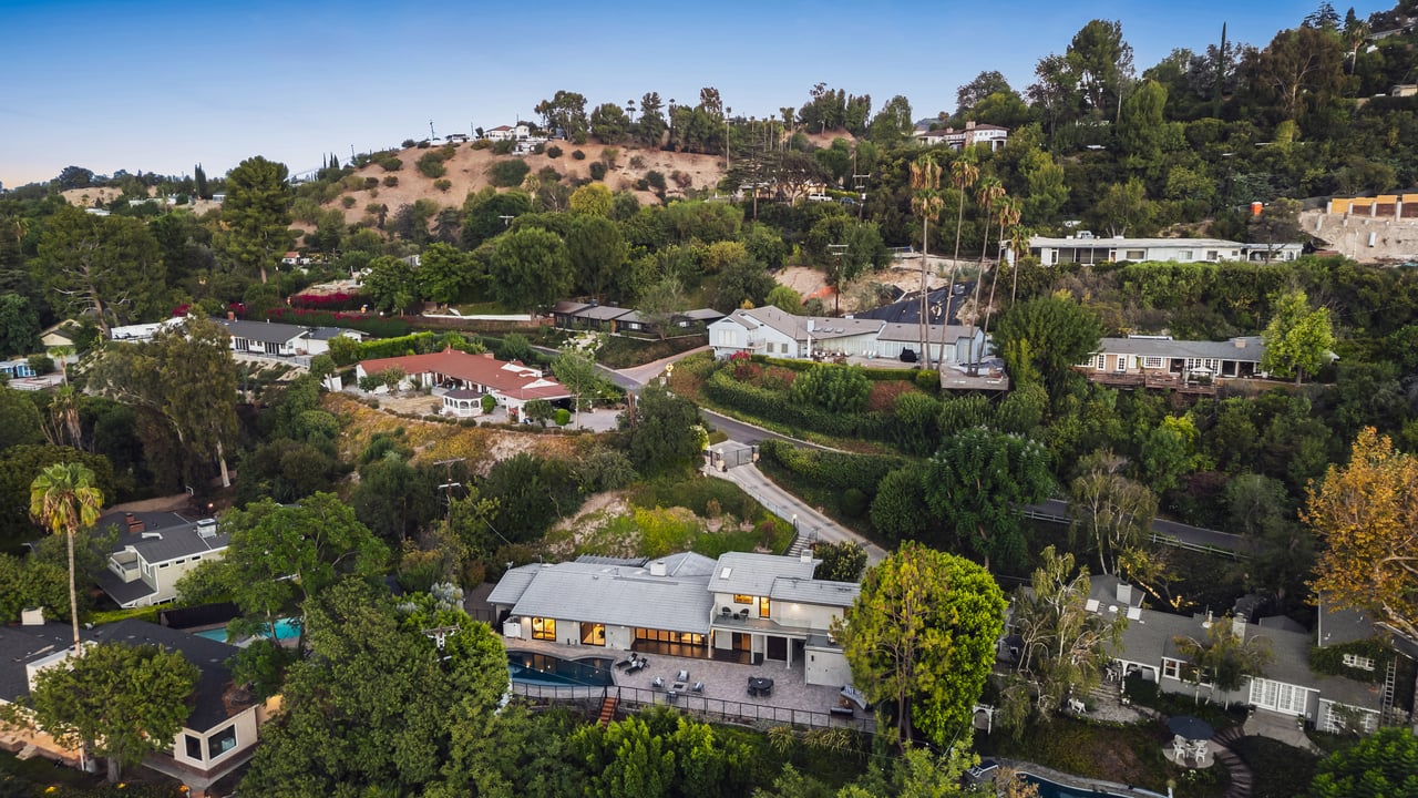 18065 Boris Dr, Encino