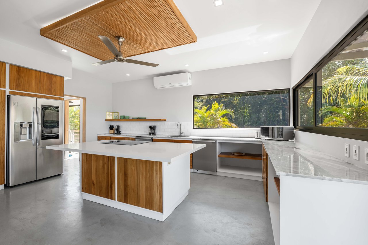 Casa Siempre Surfeando | Ocean Views + 1.45 Acres