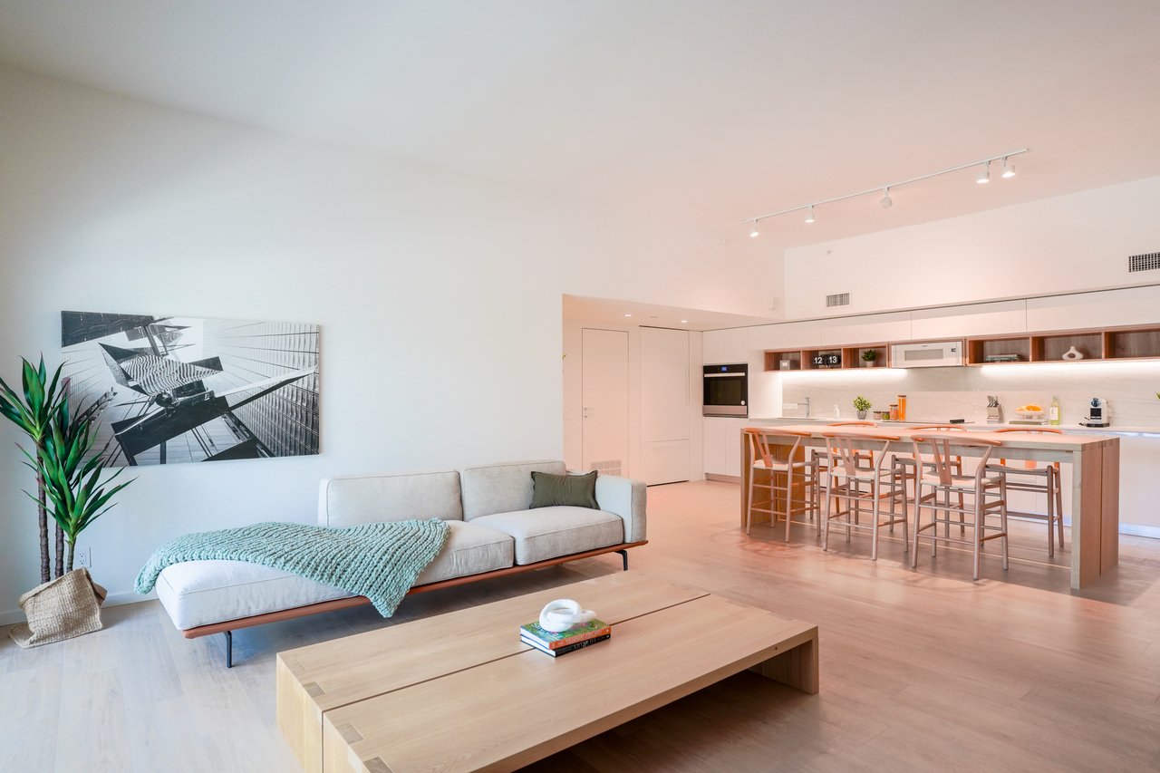 Beach Haus Bal Harbour Residences