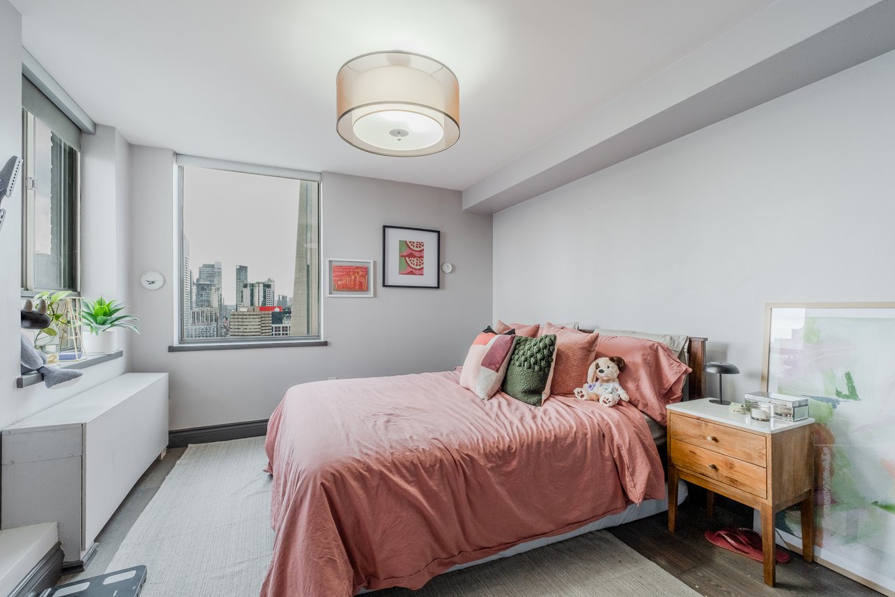 2805-270 Queens Quay W 