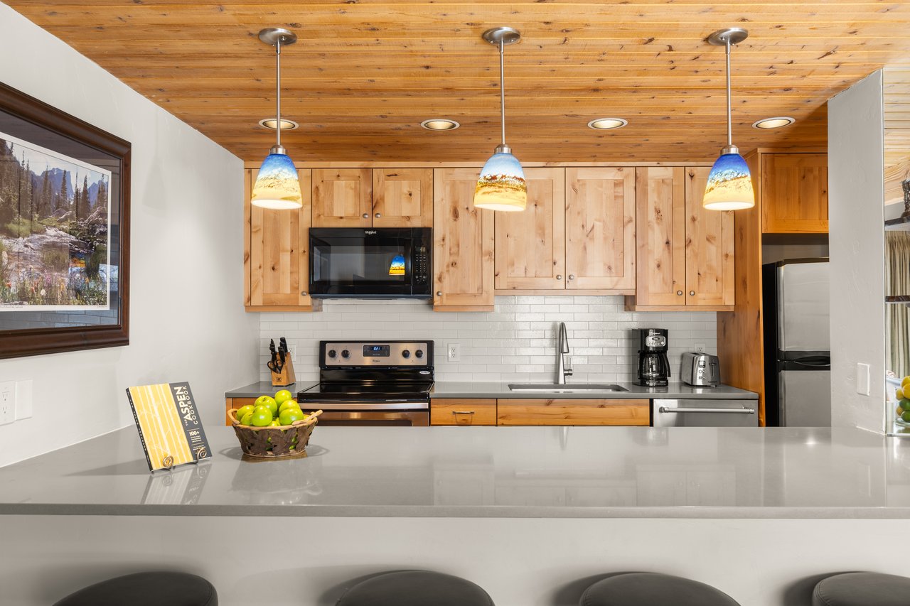 Luxury Riverfront Rental