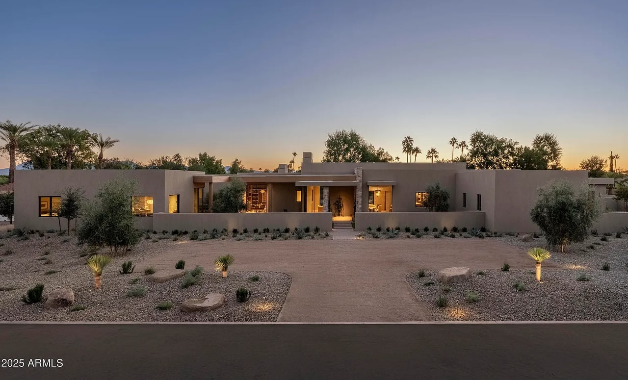 8631 N AVENIDA DEL SOL