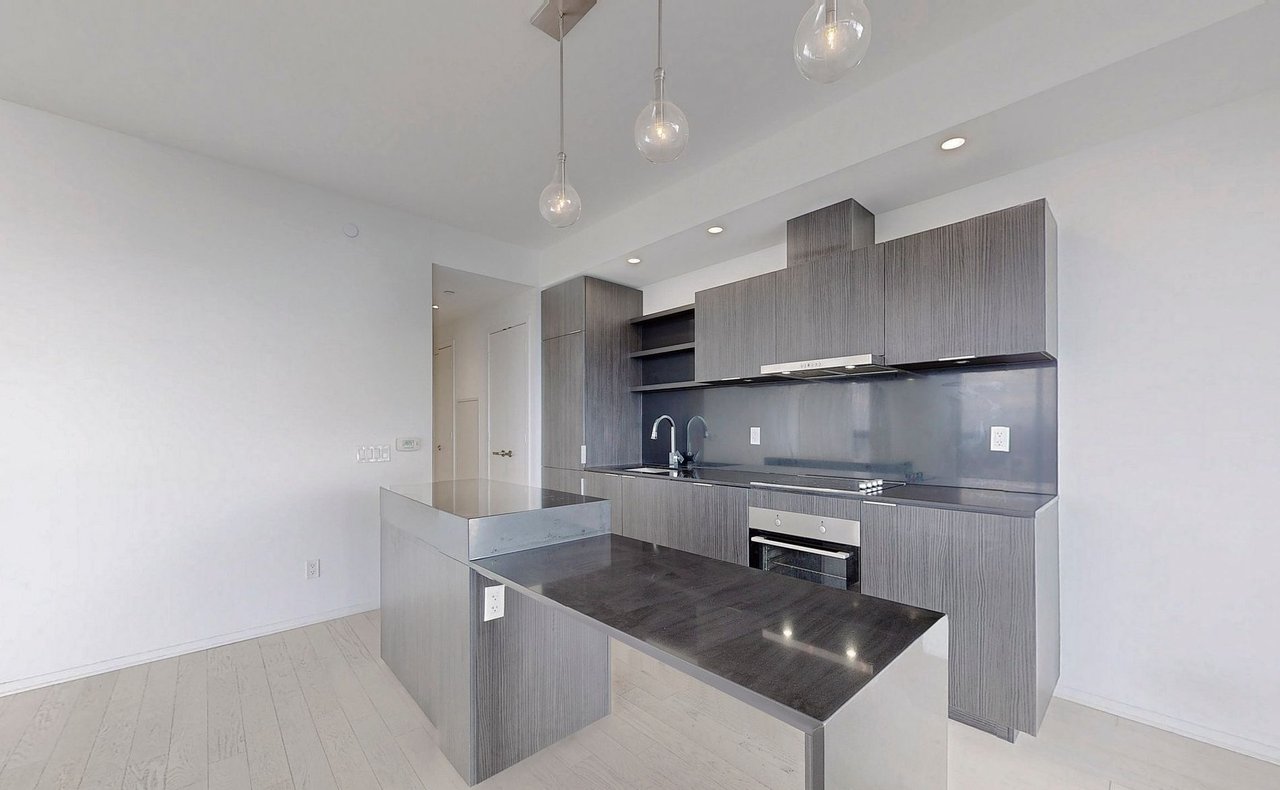 16 Bonnycastle Street Unit: 4202 