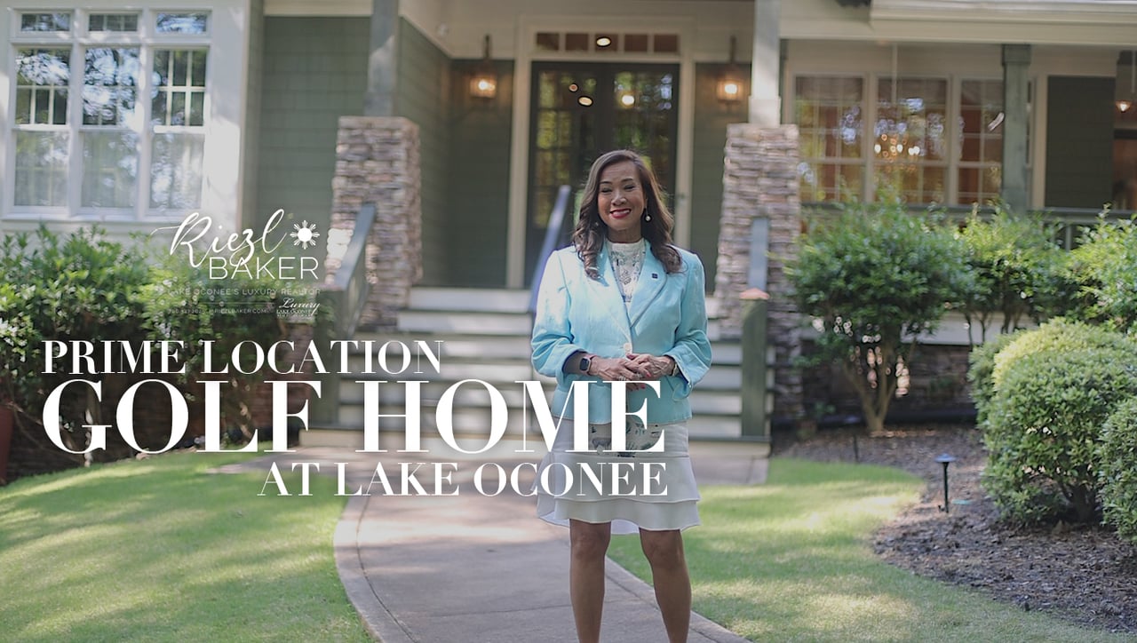 One-Level Living, Golf Course Views, and an Unbeatable Location