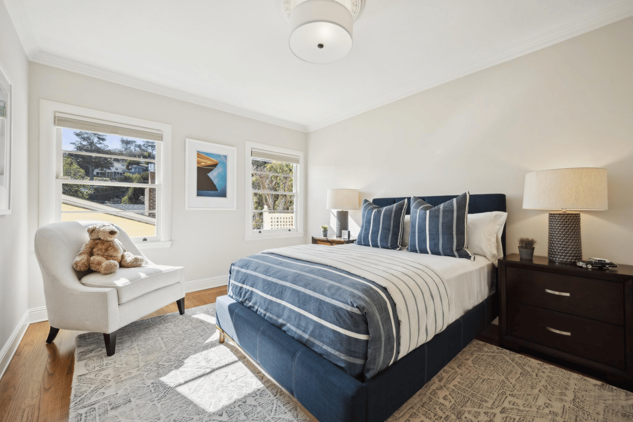 215 Julia Ave