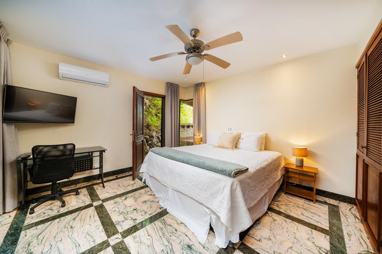 Casa Nikita | 4-Bedroom Ocean View Villa with Pool Near Potrero Beach