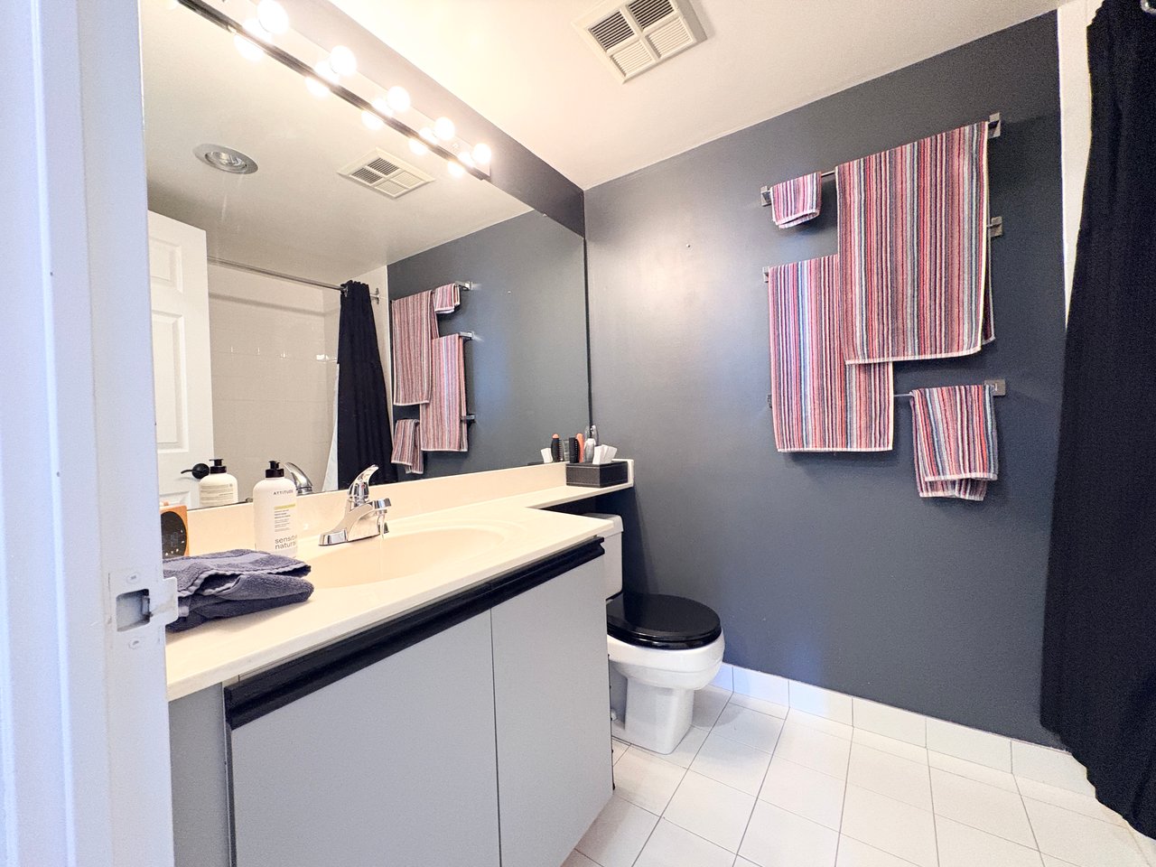 1001 Cedarglen Gate #522