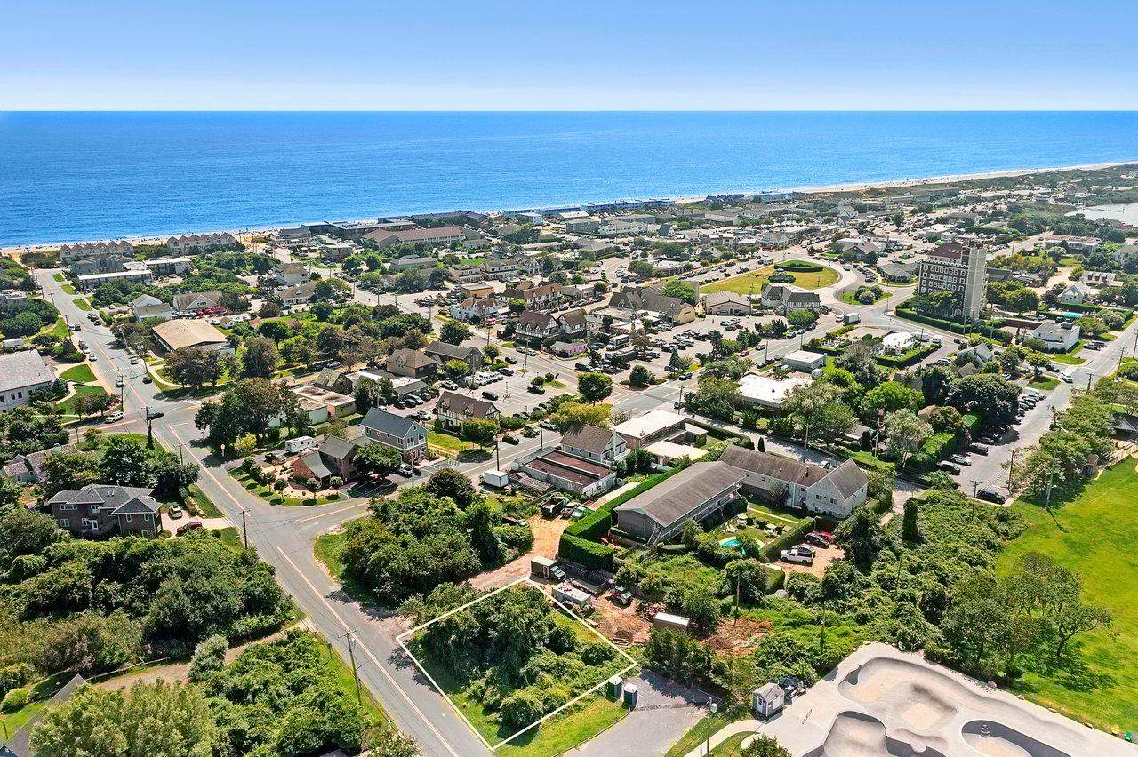 MONTAUK COMMERCIAL VACANT LAND