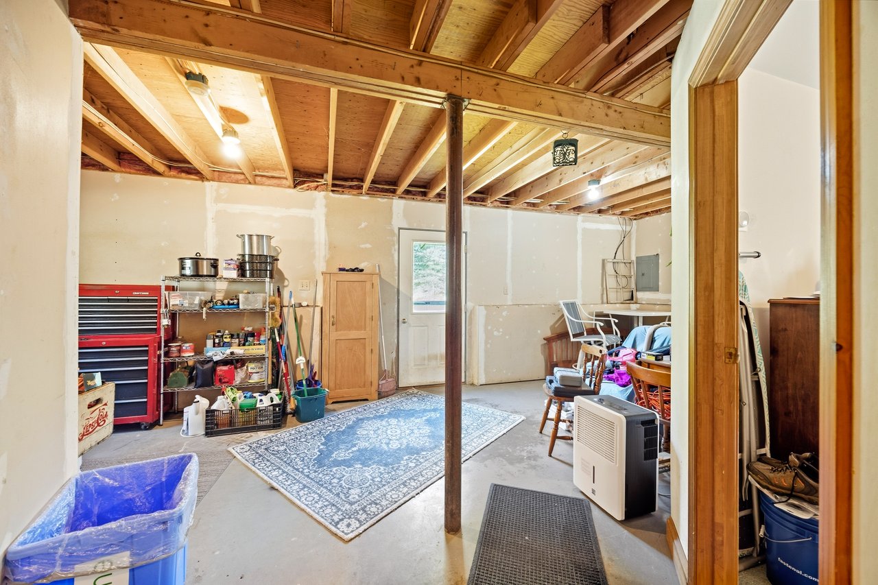 59 Ross Ave, Thomaston