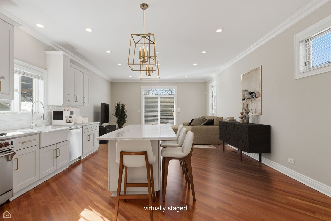 2115 W Superior Street 