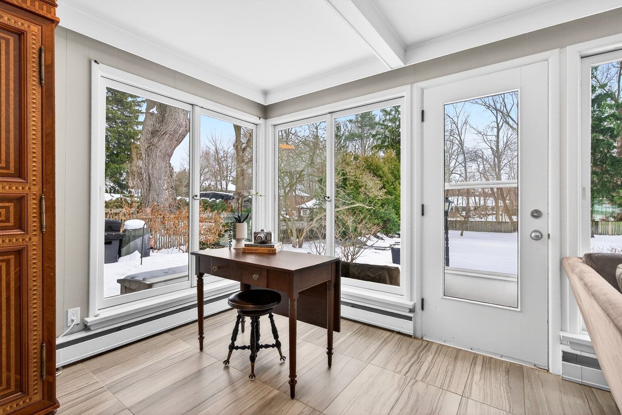 Aldershot Ranch-Style Oasis