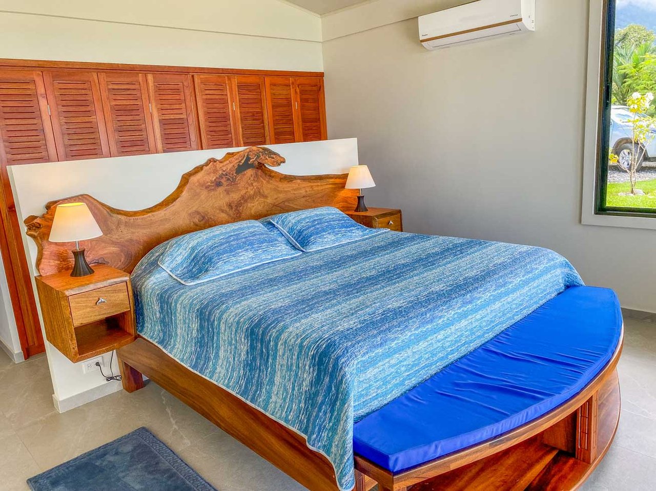 Private 2-Bed Hacienda with Ocean & Mountain Views, Pool & Development Potential in Ojochal