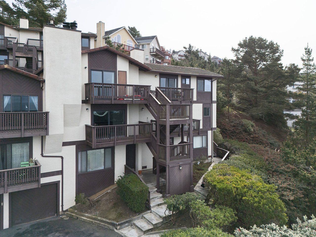 504 Monterey Road 10