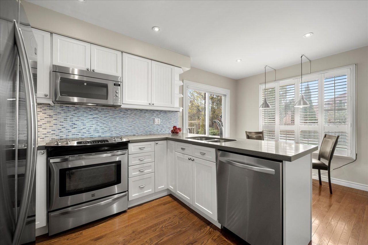 438 Claremont Cres