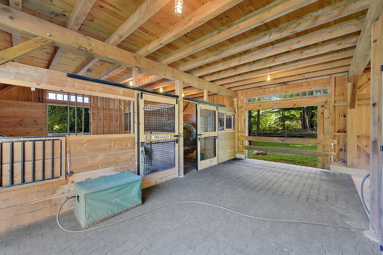 16 Whippoorwill Road