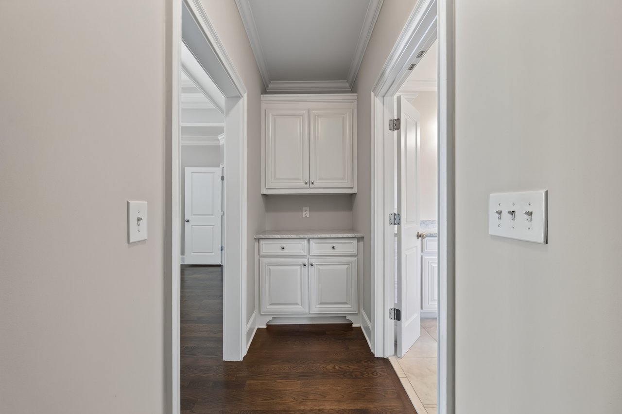 125 Tolhouse Court