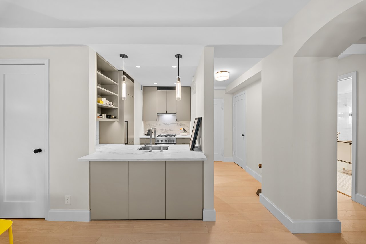 470 West 24th Street, New York, NY 10011