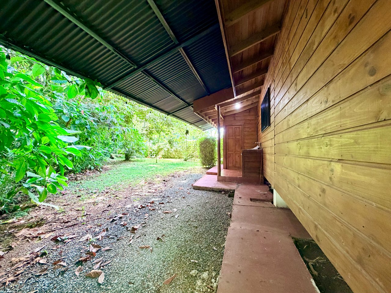 Riverside Cabin in Uvita | 0.98-Acre Estate with Room to Expand