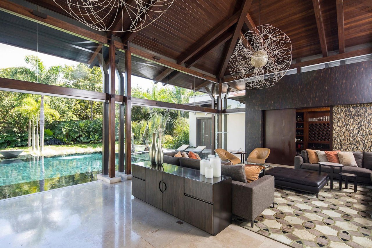 Tropical Single Story Estate, Santa Ana, San Jose