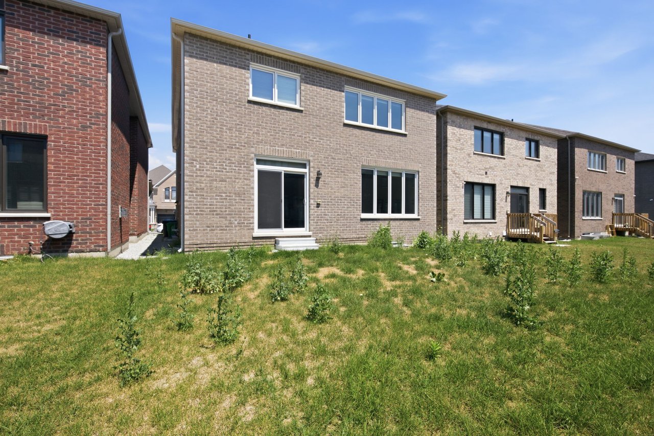 32 Bermondsey Way