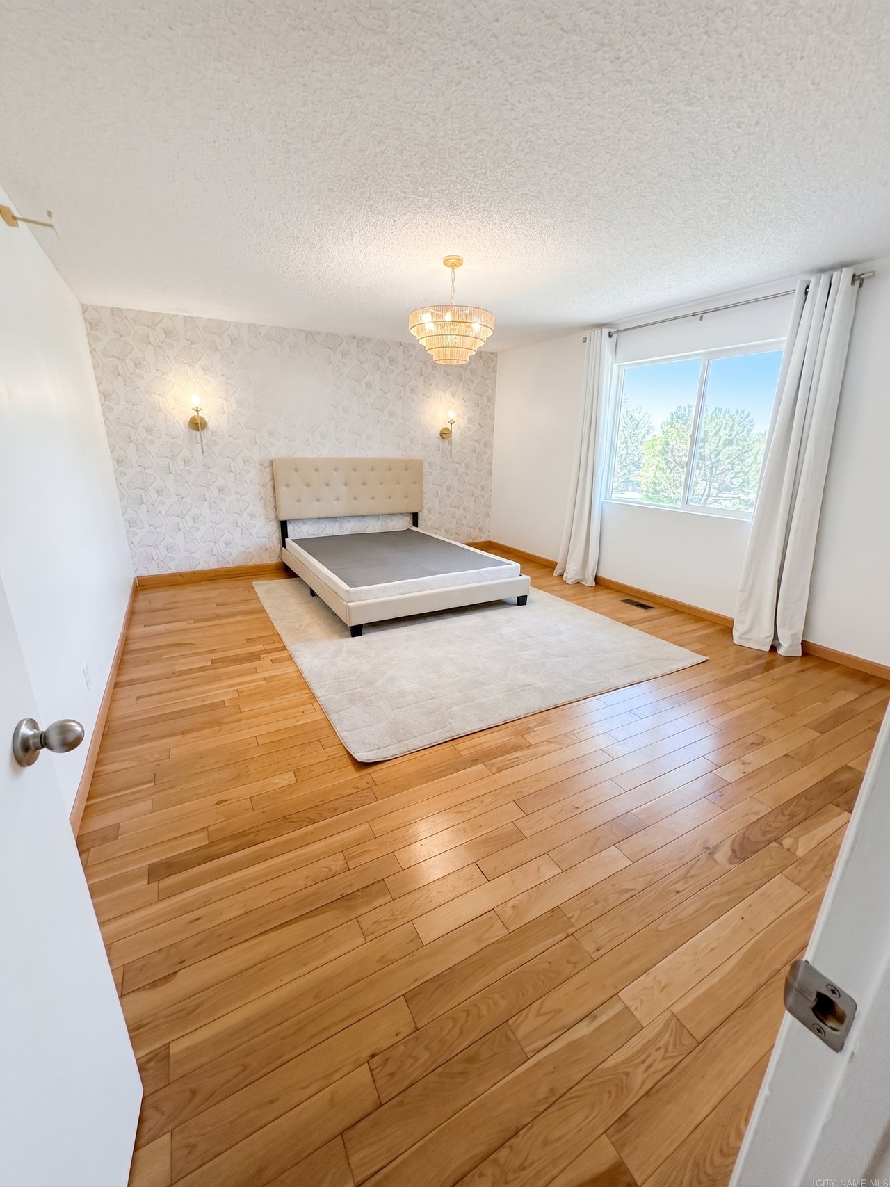 1336 Yale Street, APT 6 Santa Monica, CA 90404