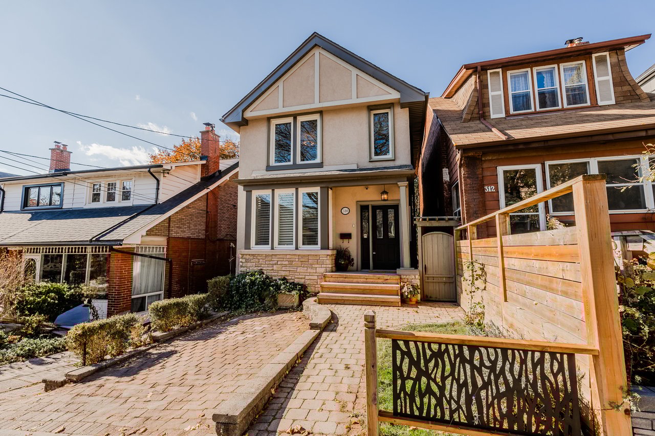 310 Lee Ave