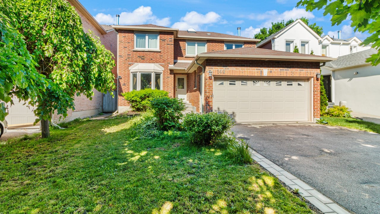 149 Roseborough Crescent