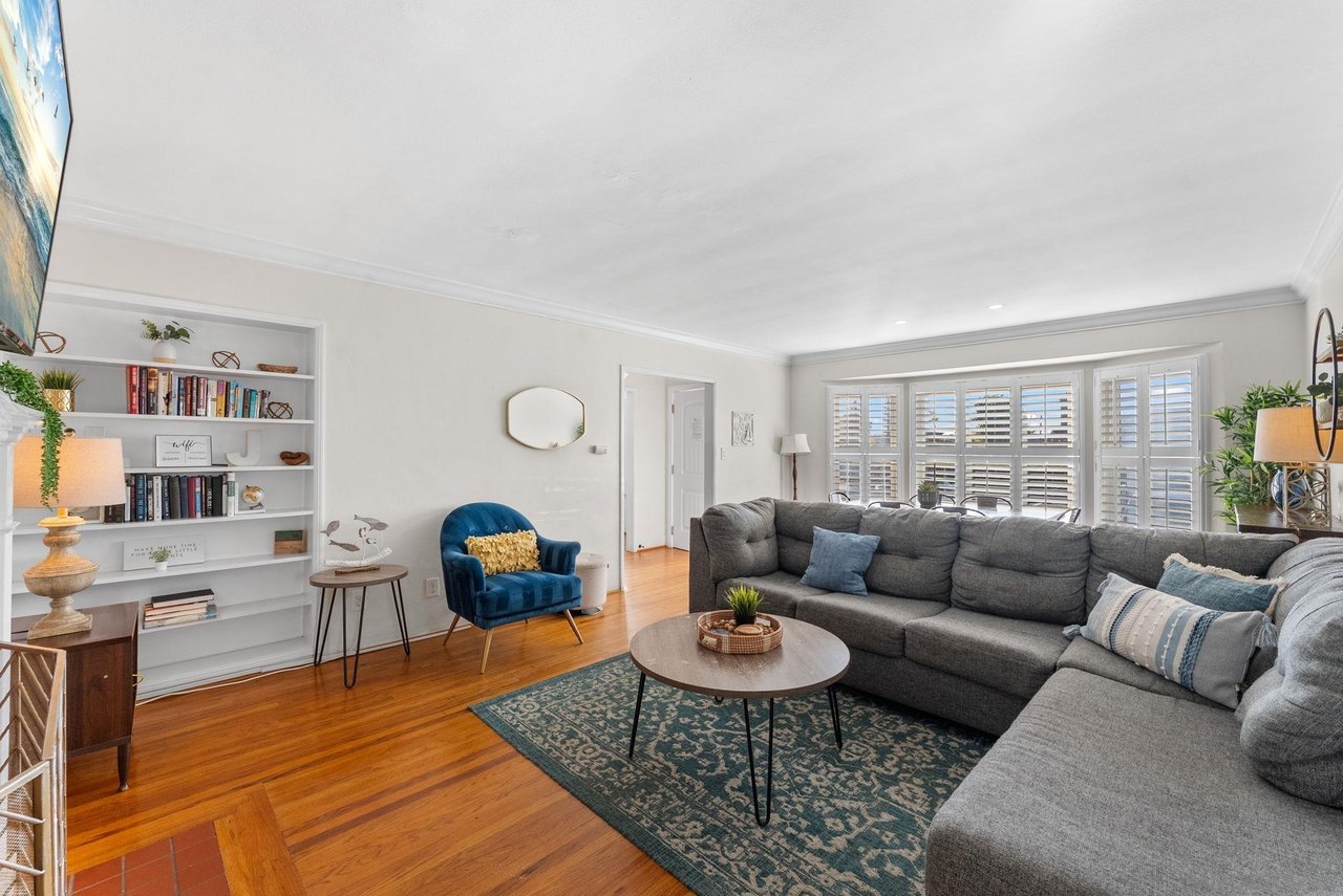 7005 Draper Ave, La Jolla, CA 92037