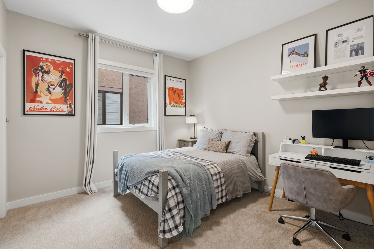 138 Ascot Crescent SW