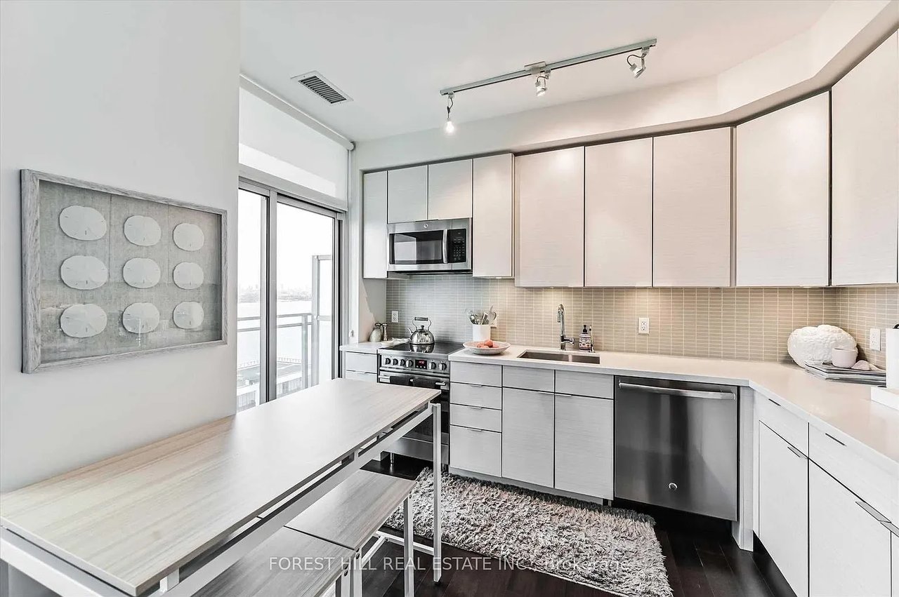 33 Shore Breeze Dr, #2408