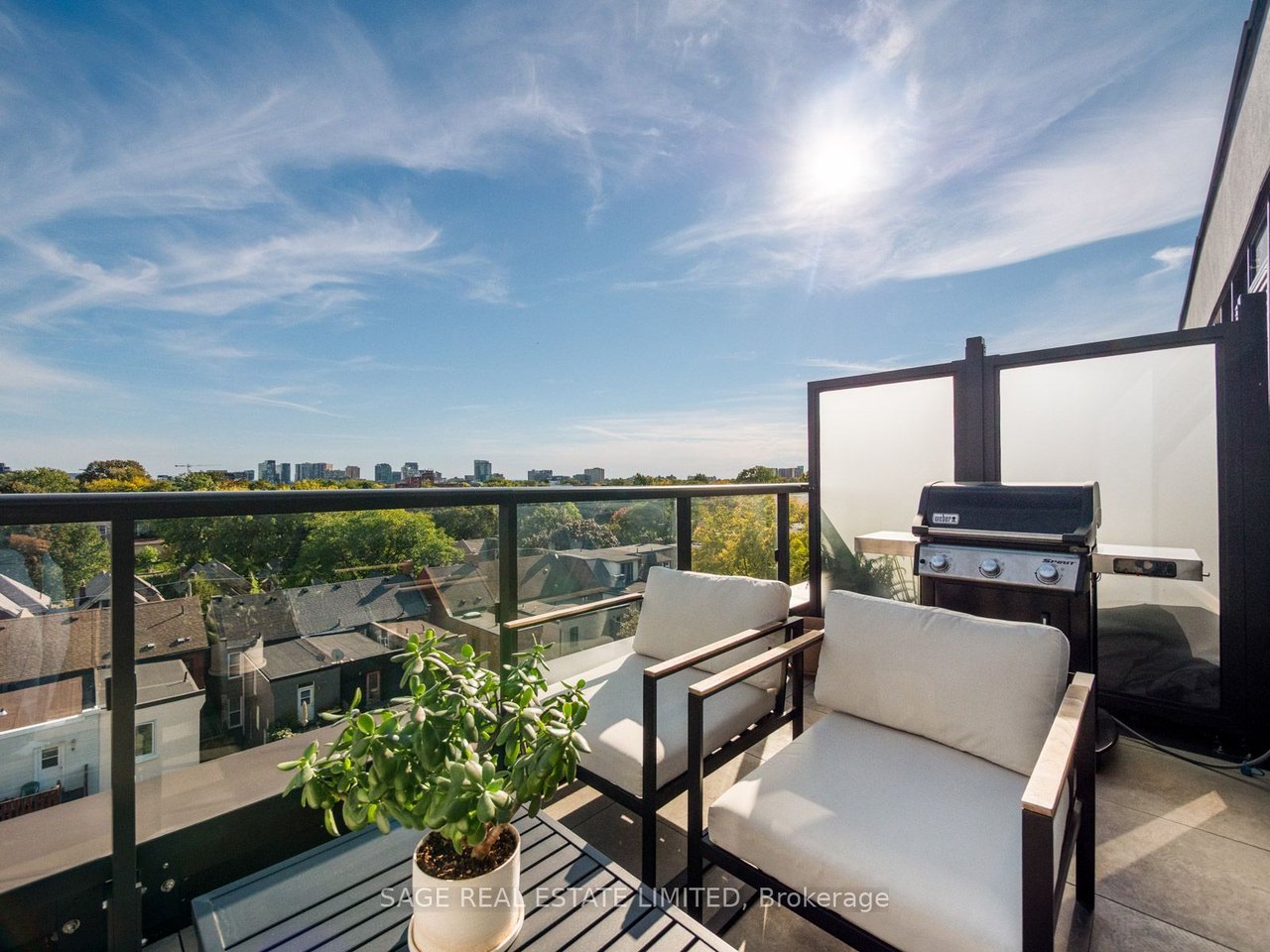 THE CARVALO ON COLLEGE PENTHOUSE